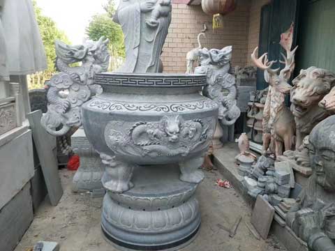 石雕灯塔及祭厨台